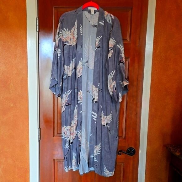 H&M Gray Floral Kimono, NWOT - Picture 1 of 7